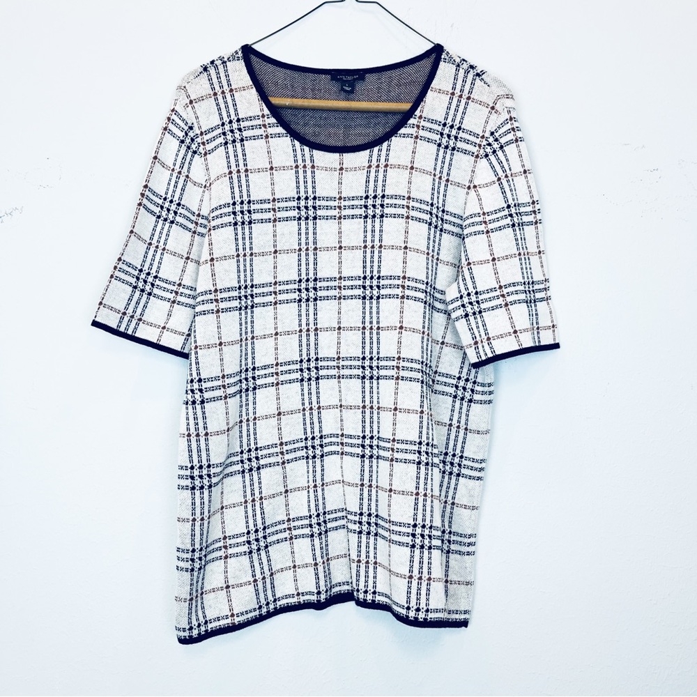Ann Taylor size L knit plaid stretch sweater top